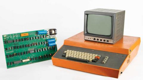 50年前，一个简单的键入改变了Apple和整个世界 forever
